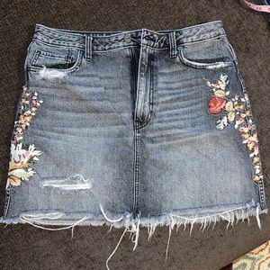 Distressed Black Denim Embroidery Flowers